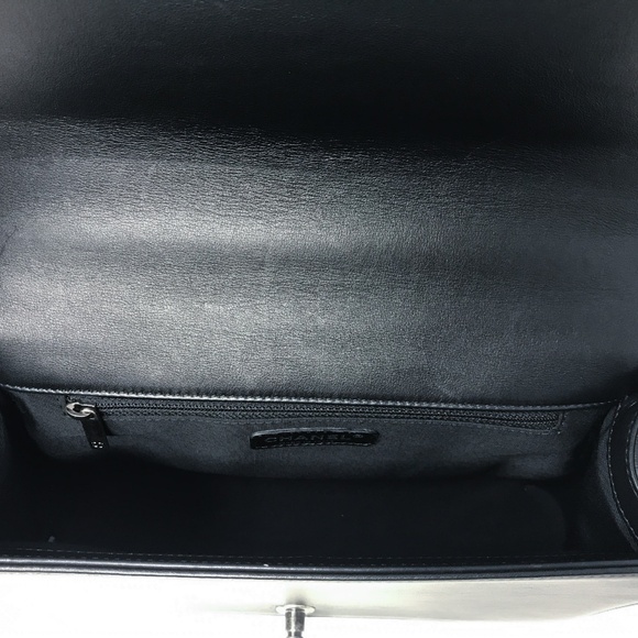 Chanel New Medium Le Boy Lambskin Flap - Picture 6 of 11